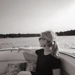 Meet your Posher, Genevieve